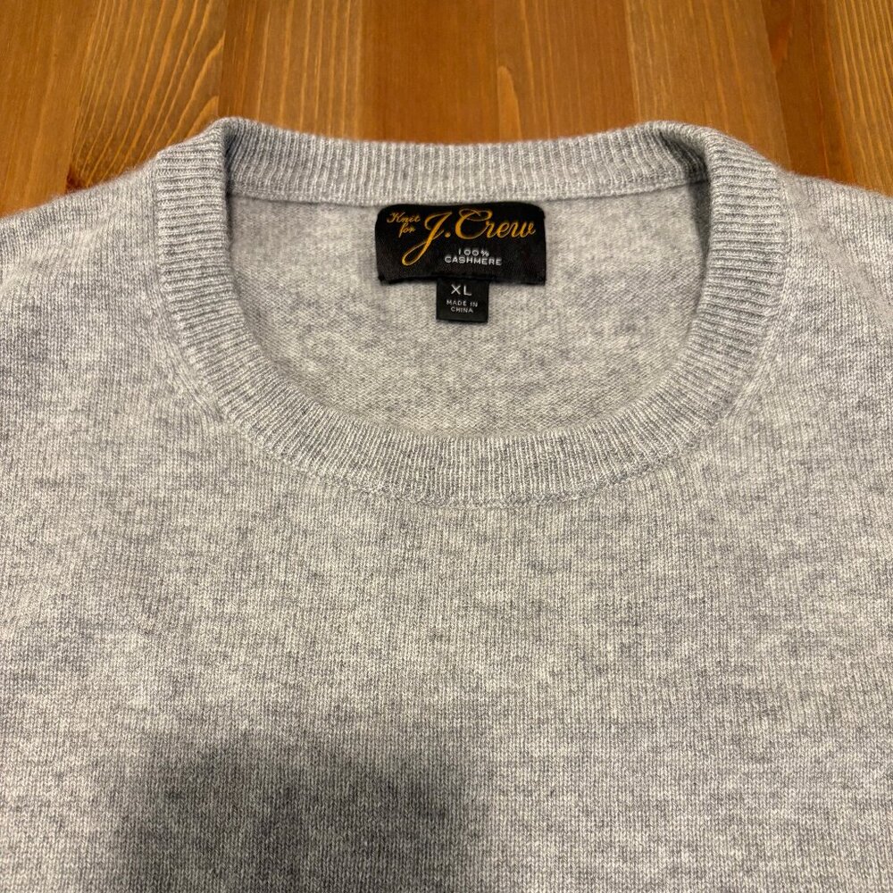 Cashmere crewneck sweater